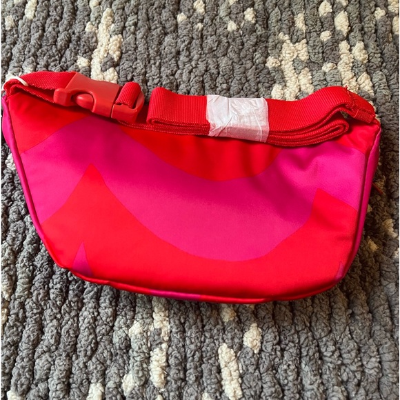 ⭐️Adidas Originals Marimekko Fanny pack⭐️ - Picture 3 of 5